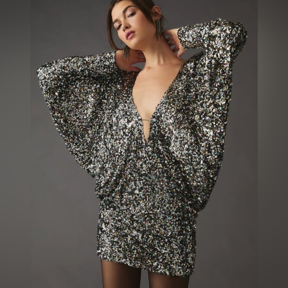 NWT ASTR the Label Nebula Sequins Batwing Dolman Mini Dress size Small